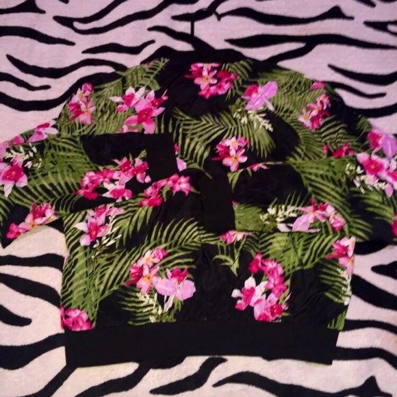 Forever 21 floral jacket - Picture 3 of 3